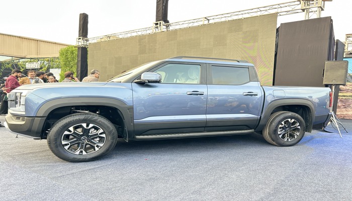 A image of BYD Shark 6 PHEV clicked on July 25, 2025, at launch event happened in Karachi. — Picture by Author