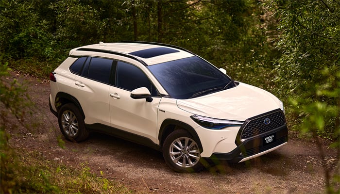 Indus Motors offers massive discounts on Toyota Corolla Cross variants