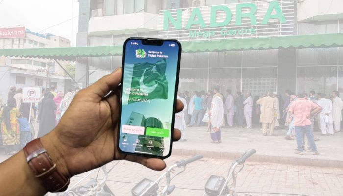 An image showing Pak-ID mobile app version 5.0.0 on iPhone. — Gadinsider/Canva